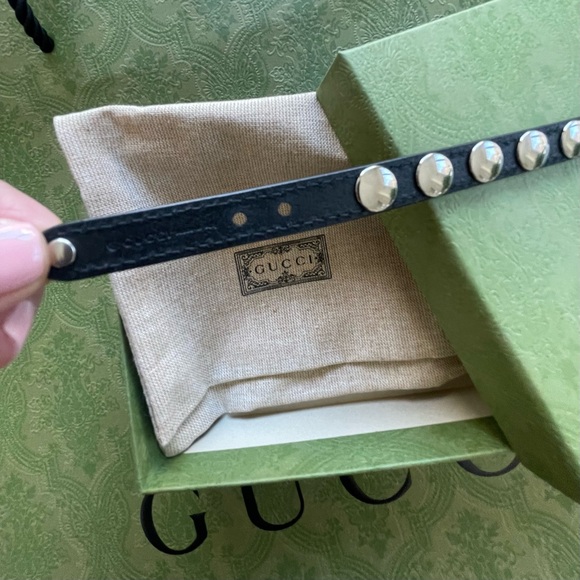 New GUCCI
Studded Leather Wrap Black Bracelet - Picture 4 of 14